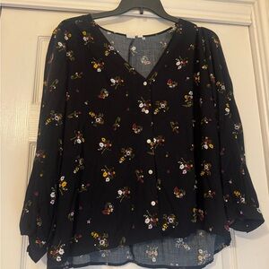 GAP Black Floral Button-Front V-Neck Blouse